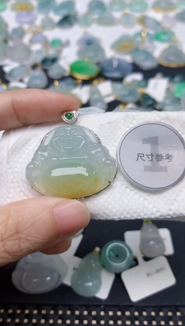 颈饰18K金镶嵌翡翠天然缅甸A货翡翠