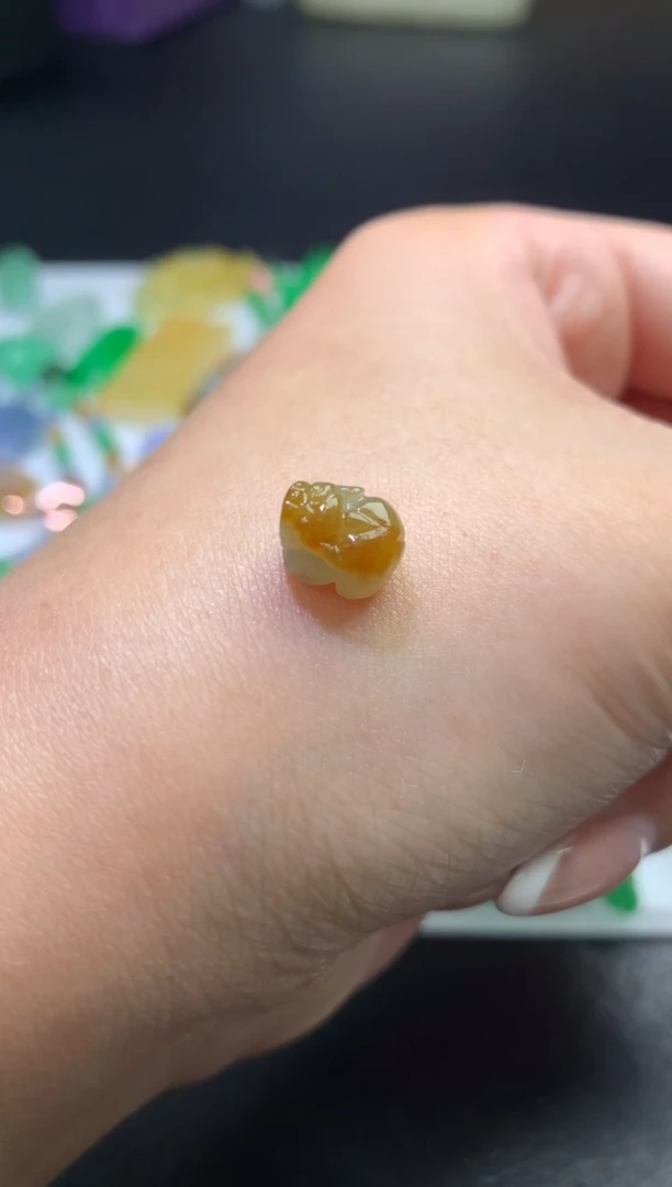 未镶嵌定制翡翠毛货 9.4-7.3-6.2