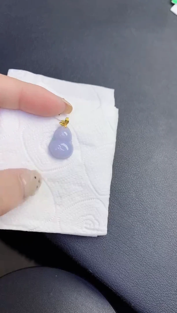 颈饰18K金镶嵌翡翠缅甸天然翡翠A货