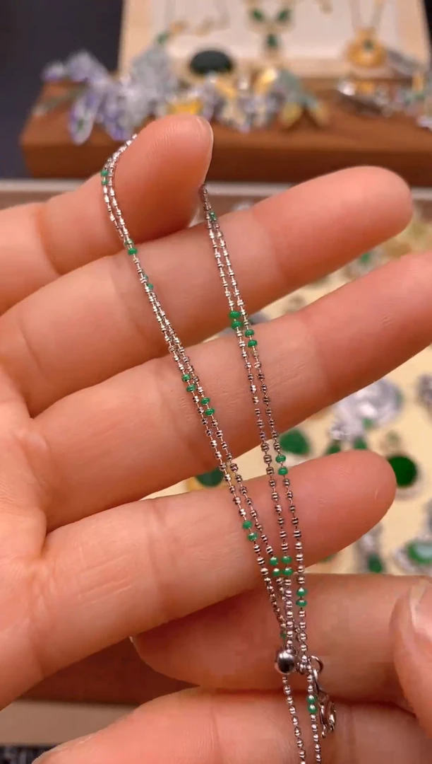 【闪购商品】翡翠吊坠(不含链)银S925镶嵌银色可调节项链1条