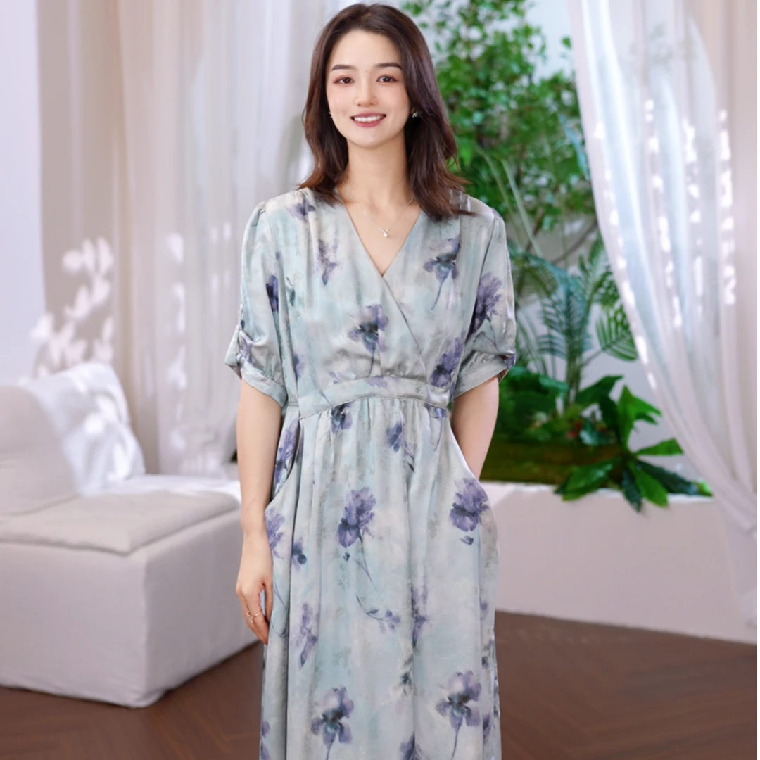 IONOY-林岚-G972 夏季V领印花收腰显瘦宽松裙摆中长款连衣裙气质