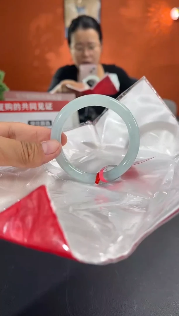 未镶嵌手镯翡翠2        圈口51