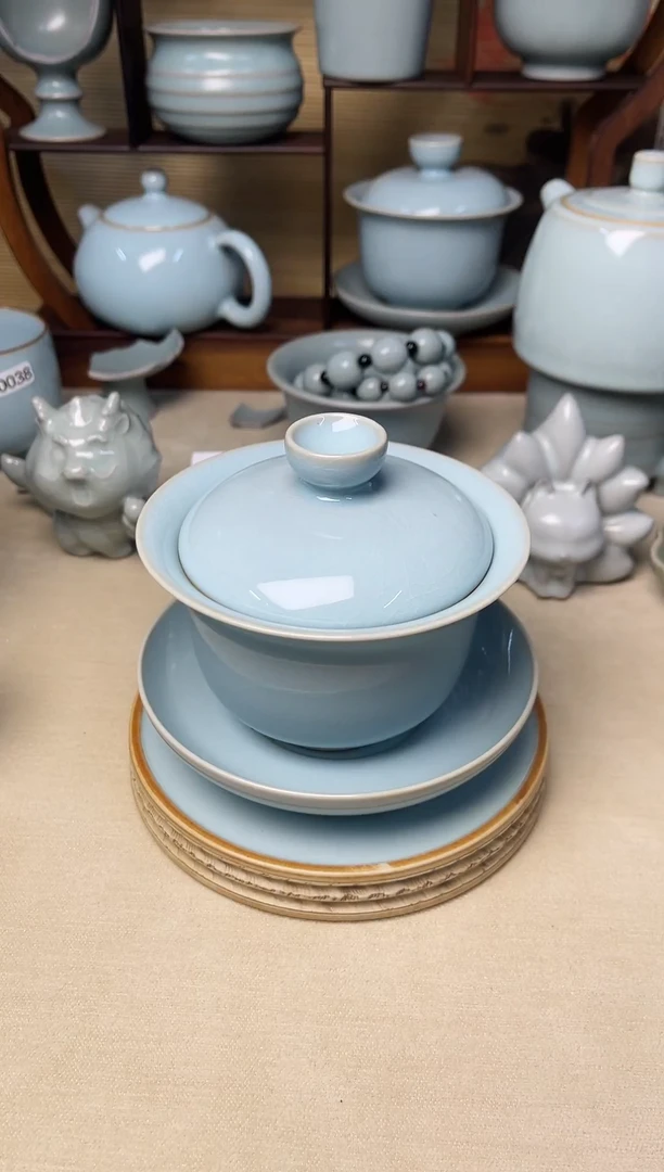 瑕疵天青釉全手工三才元宝盖碗（160cc）