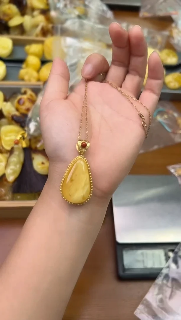 未镶嵌琥珀裸石蜜蜡吊坠