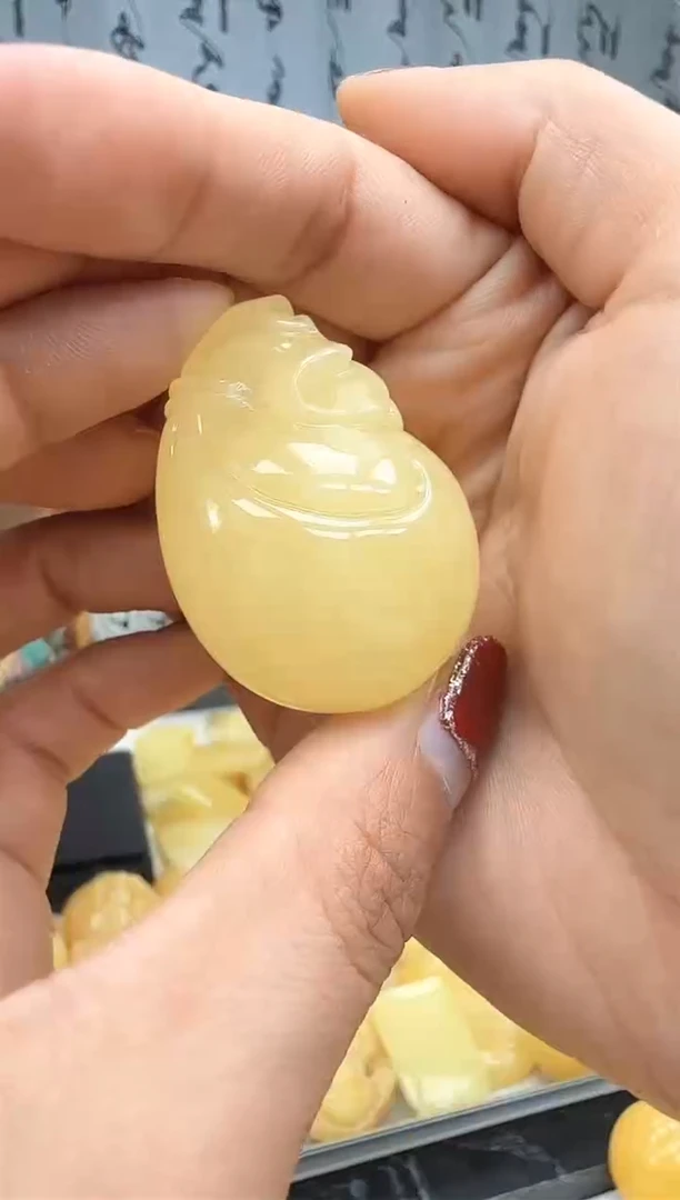 【闪购商品】琥珀裸石未镶嵌挂坠