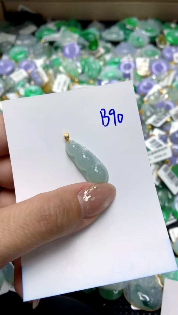 【闪购商品】翡翠颈饰18K金镶嵌11111111111111111