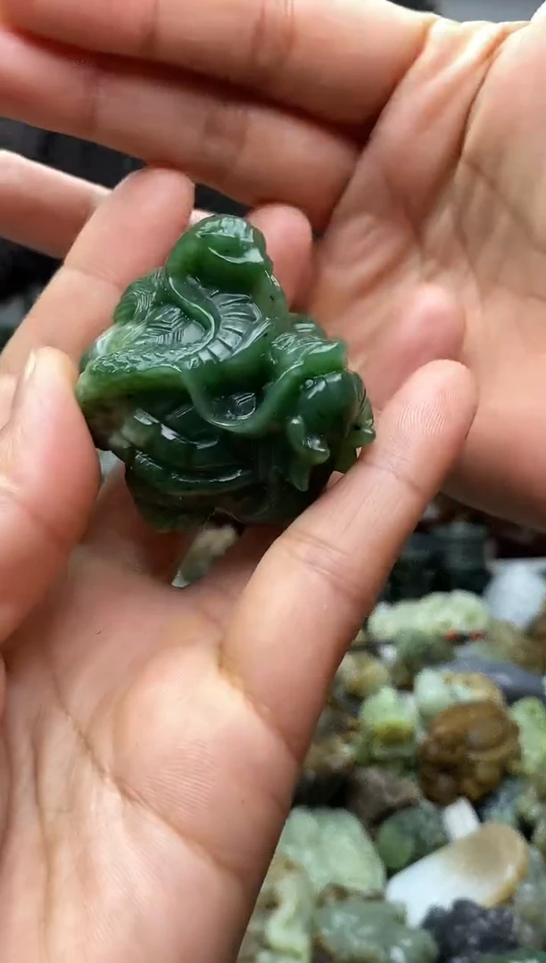 未镶嵌和田玉把件1