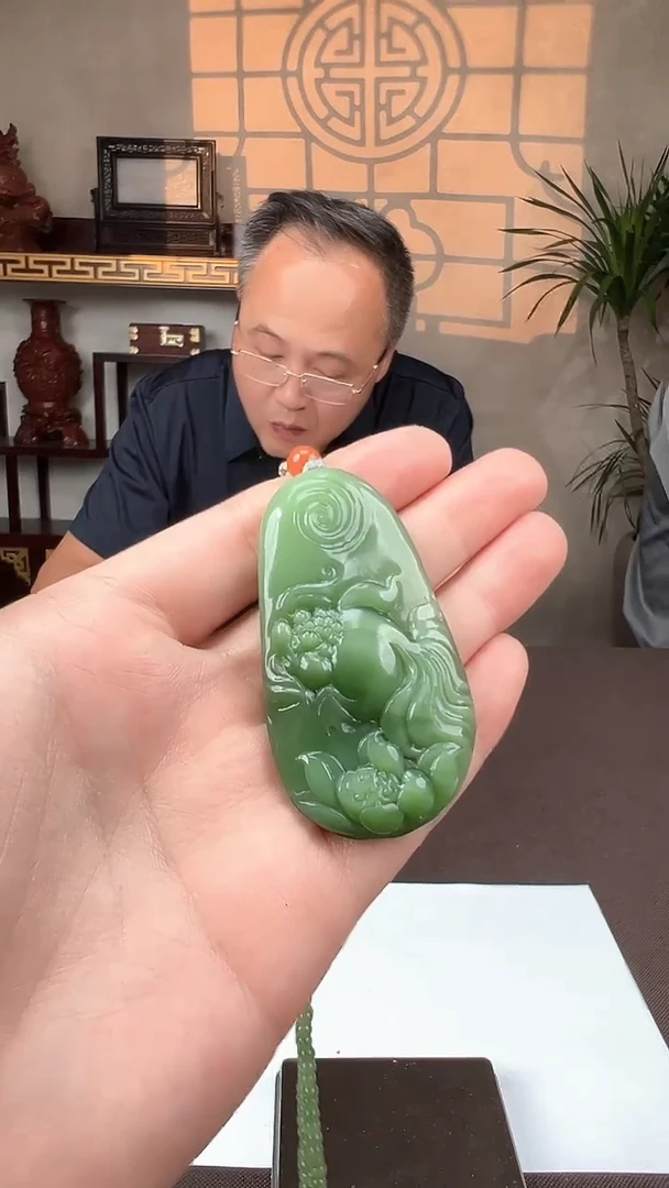 和田玉未镶嵌颈饰J088