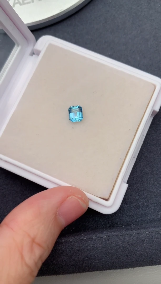 裸石海蓝宝石0.6ct海蓝宝   定制   BG