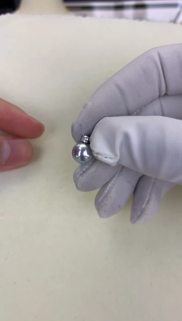 18K金镶嵌DA海水珍珠 GD080 8.5-9 五分钻真多麻吊坠