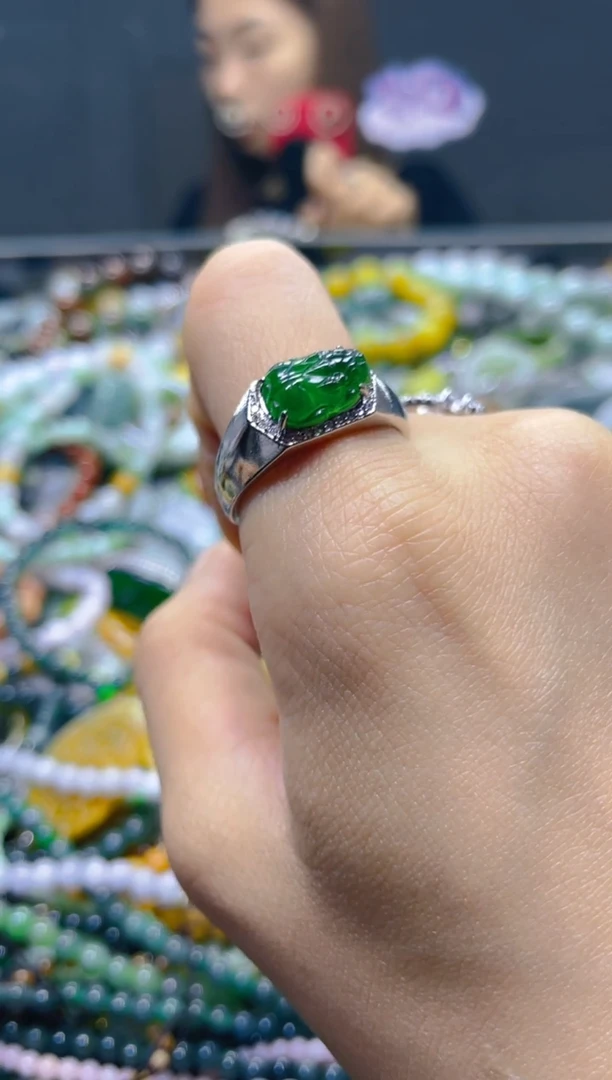 颈饰未镶嵌翡翠多样性择优发货