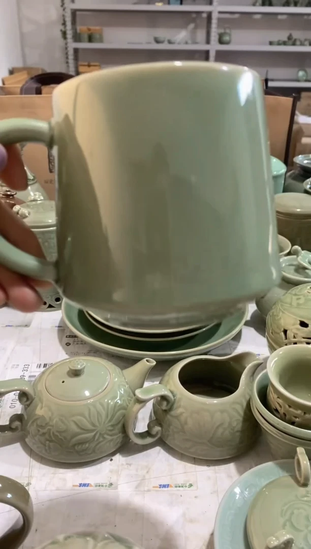 瓷片白泥素面办公杯 微瑕 一个