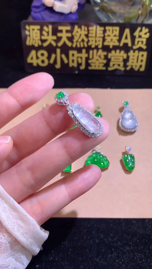 翡翠银S925镶嵌颈饰工厂一手货源翡翠