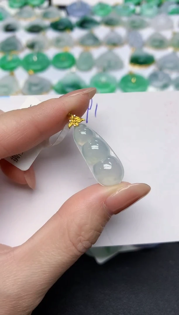 颈饰18K金镶嵌翡翠天然缅甸A货翡翠百元以上9元证书费自理