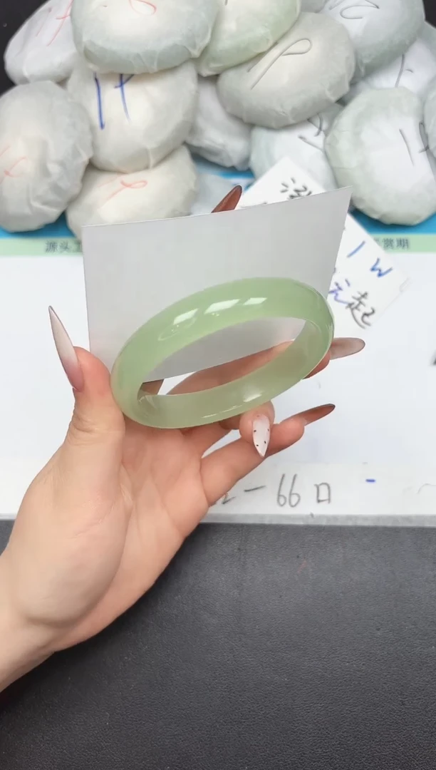 未镶嵌手镯石英质玉A305/63.2