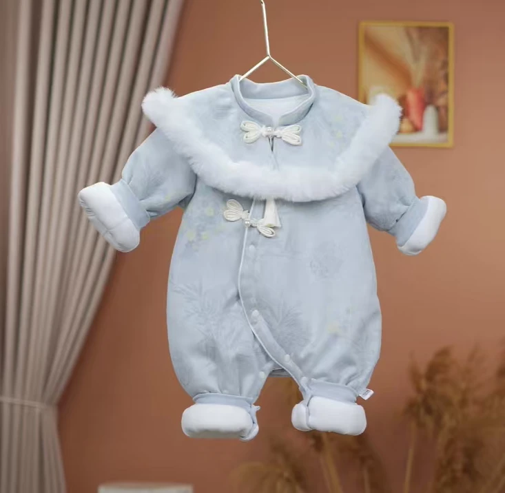 婴儿新款冬装女宝宝连体衣国风加厚棉衣冬季外出满月百天哈衣爬服