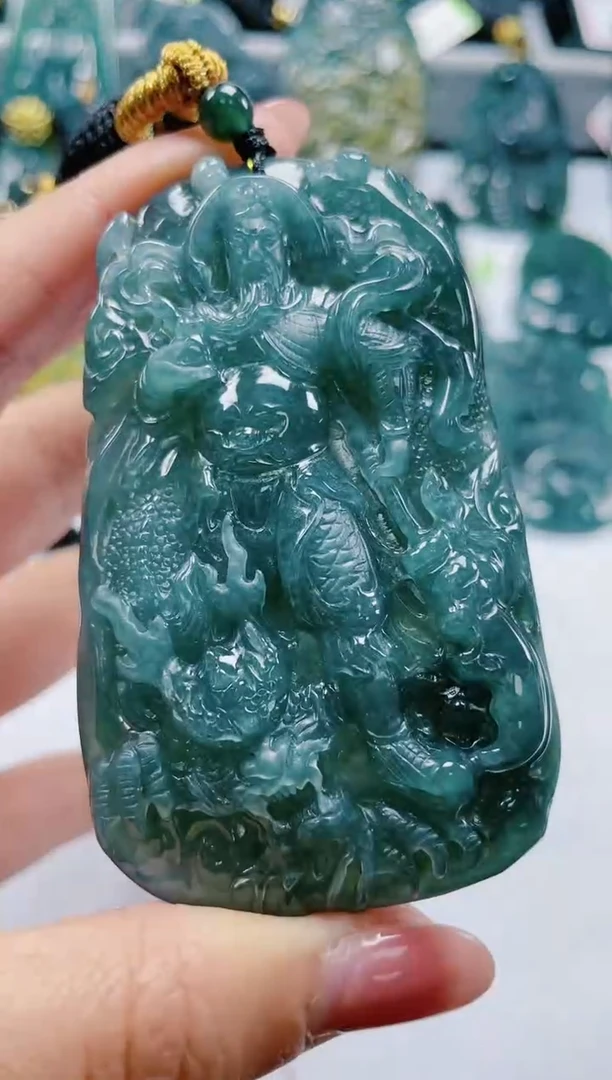 【闪购商品】翡翠颈饰未镶嵌