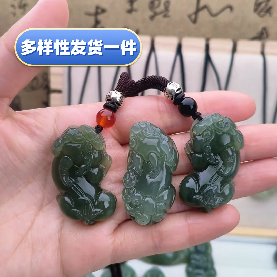 和田玉貔貅招财招福吊坠40*24*11