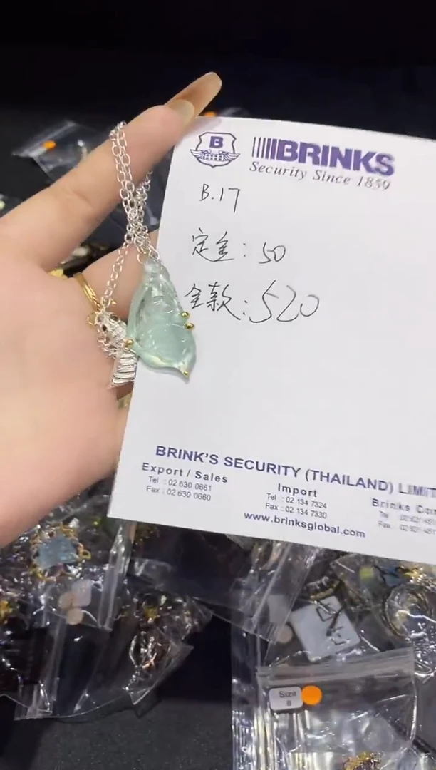颈饰银S925镶嵌石榴石（紫牙乌）芝**糊楚楚珠宝中古甄选不退换