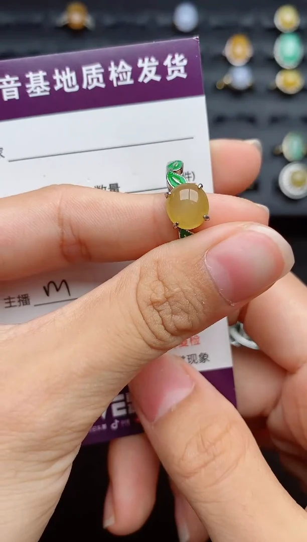 银S925镶嵌戒指翡翠1