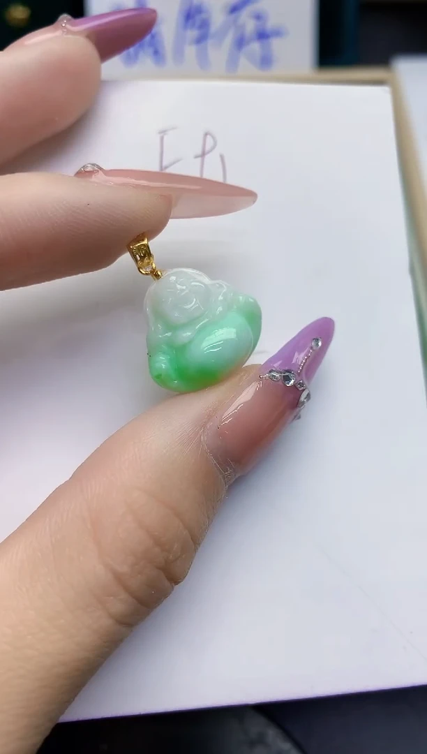 翡翠未镶嵌颈饰缅甸天然翡翠A货