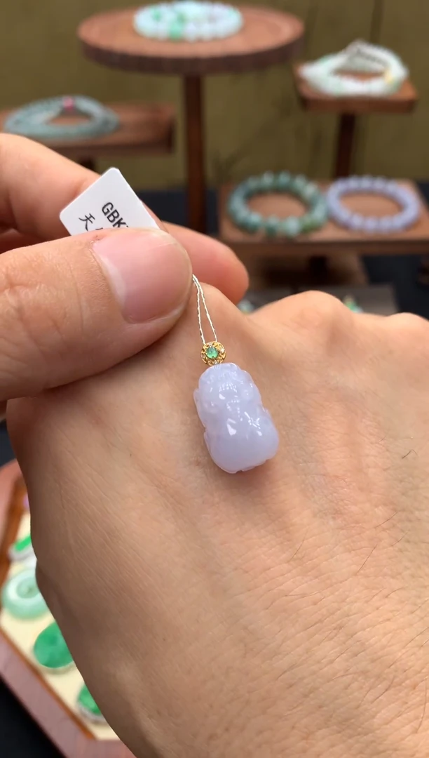 翡翠18K金镶嵌吊坠(不含链)貔貅