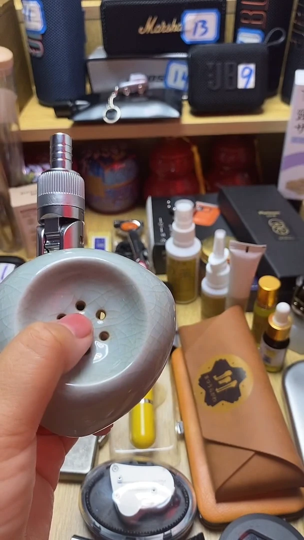 瓷片闪购商品 如图所示