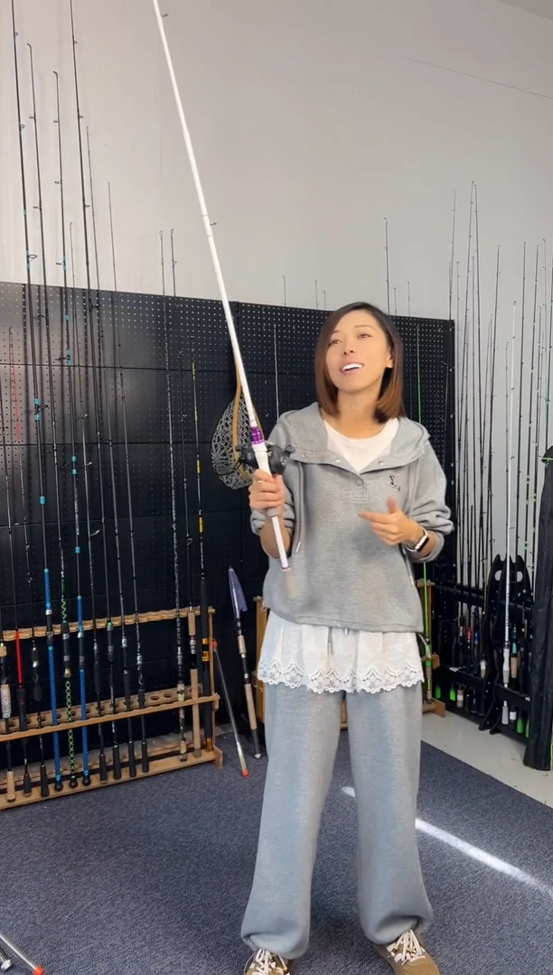 1.8m碳素老紫云1.8米枪柄+水滴轮右手（瑕疵尾货竿，没有售后，）