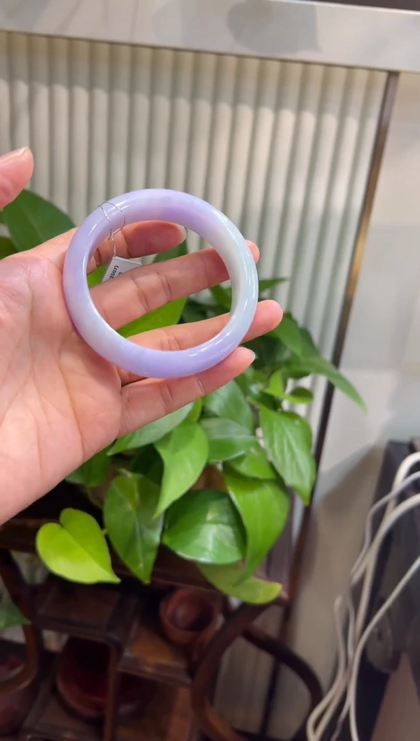 翡翠手镯未镶嵌手镯
