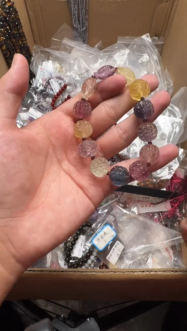 水晶手串未镶嵌上