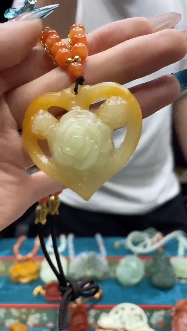 未镶嵌岫玉吊坠·