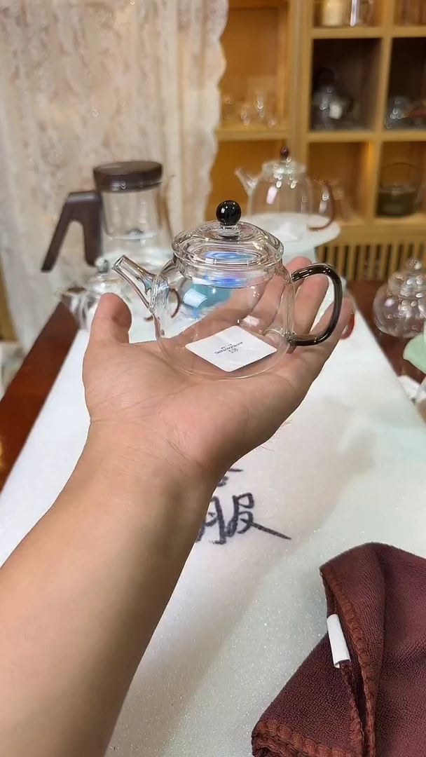 德钟灰色。。。。。。。
