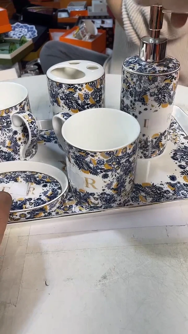 杯鸿辉家品牌瓷器，京东包邮！