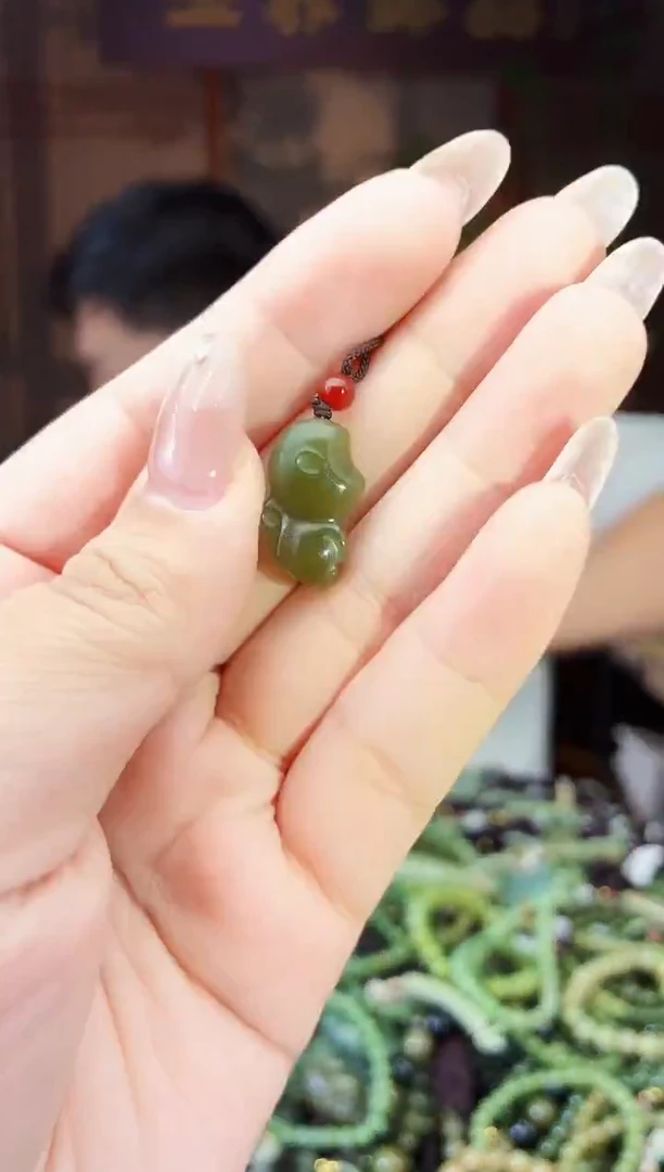 颈饰未镶嵌和田玉多样性发货拍一发一