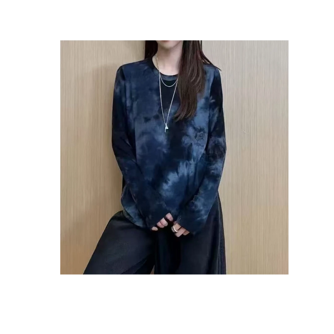 三哈宫-《水墨星河打底》晕染超弹超糯超垂圆领长袖打底秋季女款