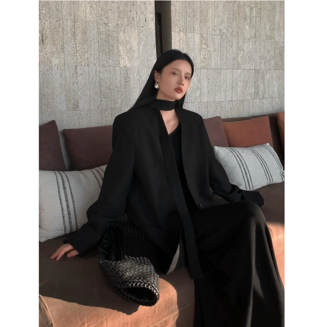 秋季新款高级感韩系黑色宽松小西装胖mm大码女装显瘦气质西服上衣