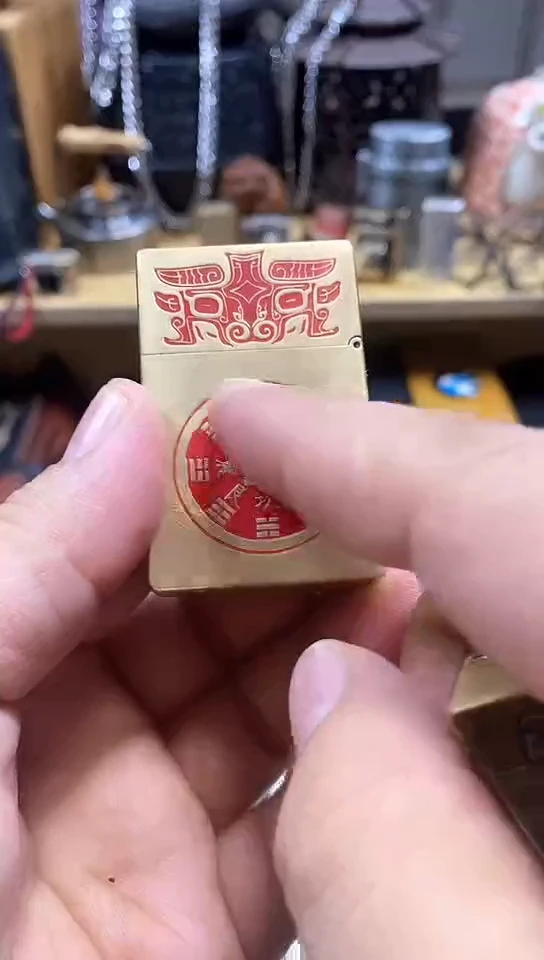 瓷片闪购商品  如图所示