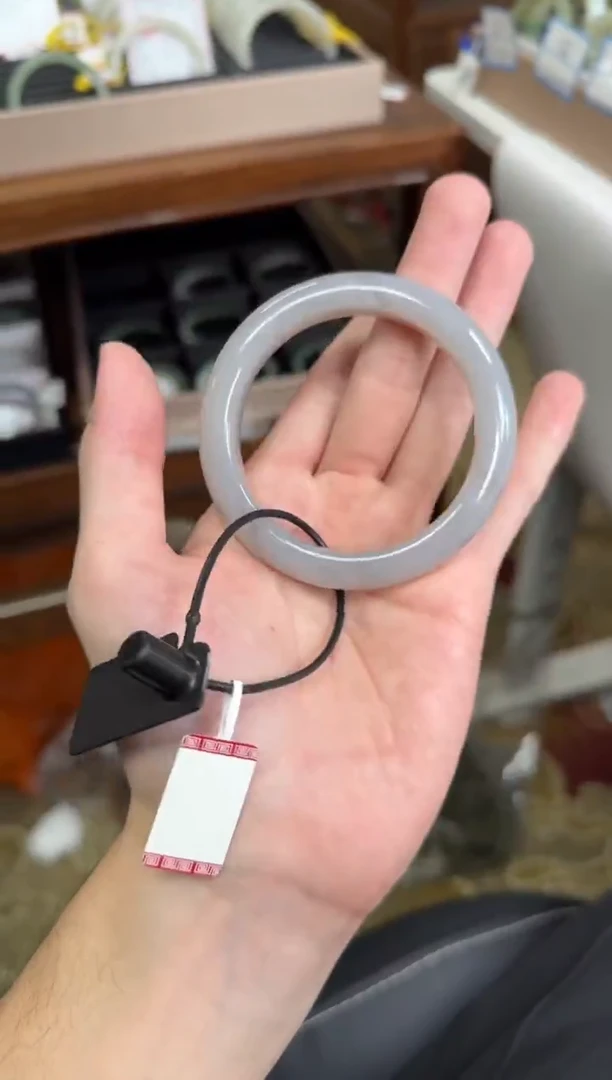 未镶嵌手镯和田玉56