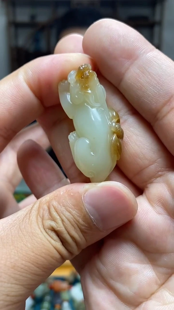 和田玉未镶嵌颈饰80