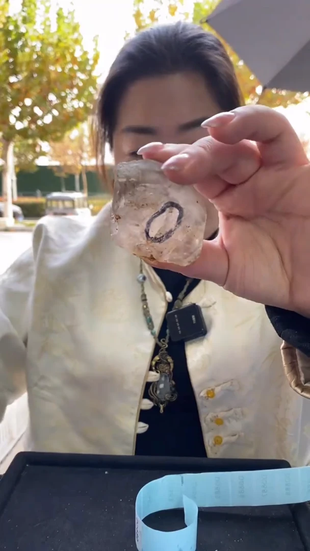 未镶嵌珠宝半成品水晶水胆原石D680