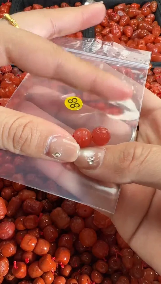 【闪购商品】南红玛瑙颈饰未镶嵌1