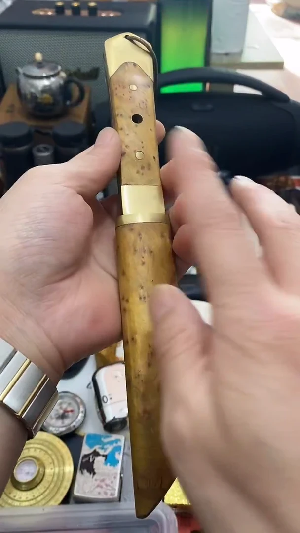 瓷片闪购商品 如图所示