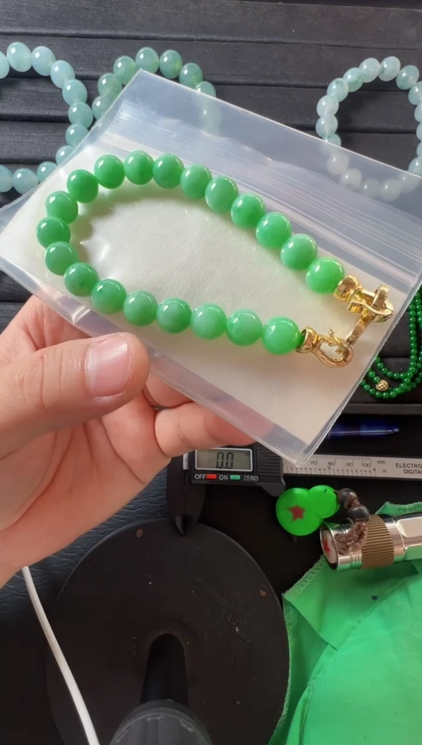 未镶嵌定制翡翠9+ 缅甸天然翡翠A货