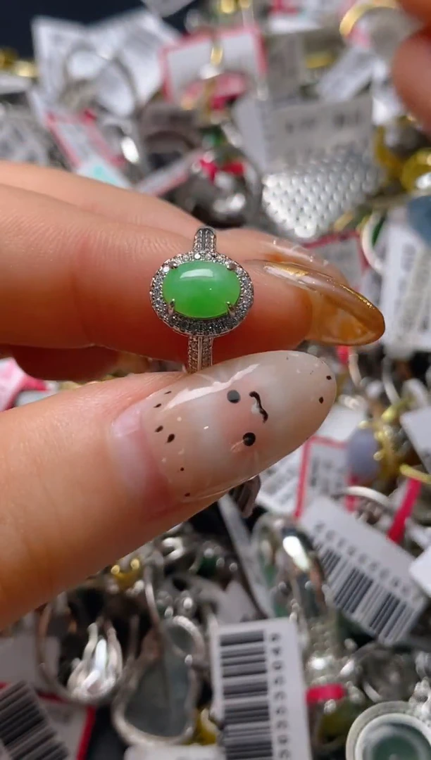 银S925镶嵌戒指翡翠百内无证书