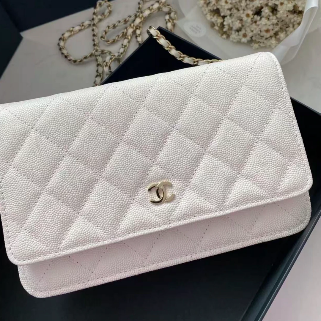 99新 Chanel/香奈儿 定金找货！白金鱼子酱woc包