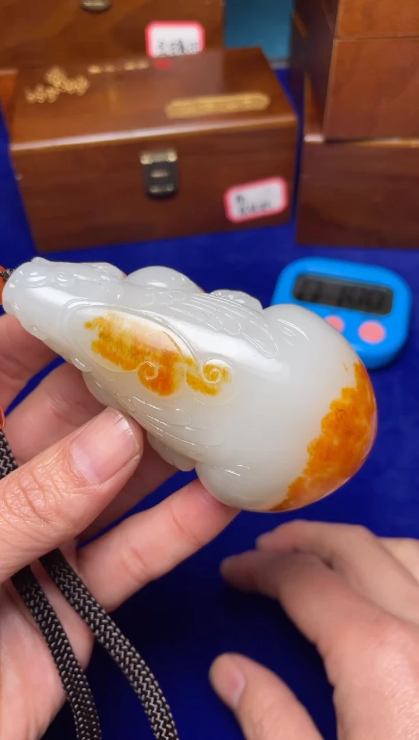 未镶嵌和田玉把件朋****）和田玉