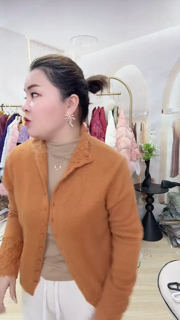 26号橘色毛衣1件