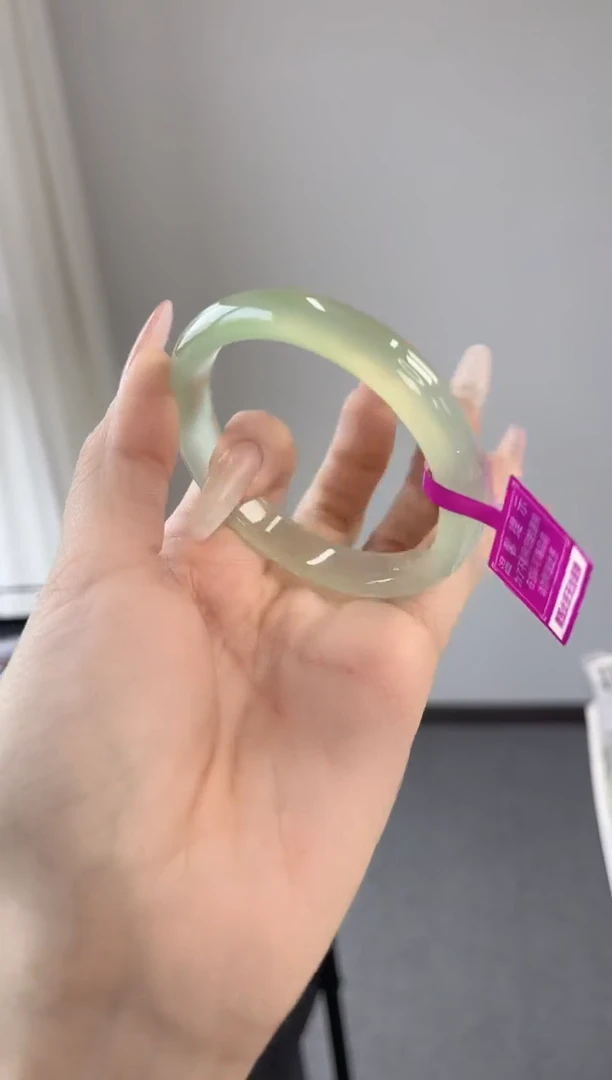 【闪购商品】玛瑙/玉髓手镯未镶嵌54-55圈