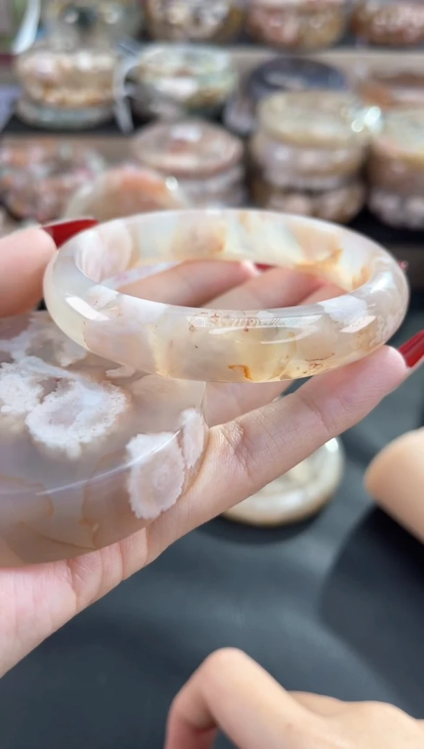 未镶嵌手镯石英质玉62（镯心赠品 不保证完美）