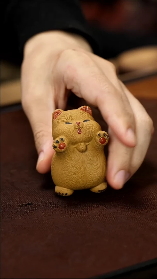 一定红雕塑茶宠摆件